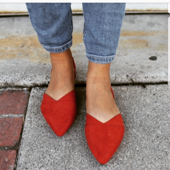 Shoes - 🚨END OF SUMMER SALE// Brick Red Flat